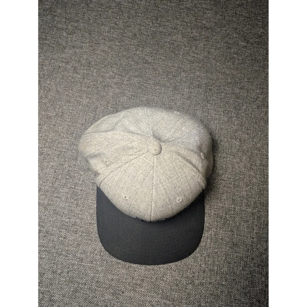 UNDEFEATED 5 Strikes Black Logo Snapback Gray Hat Wool Blend‎ One Size Cap